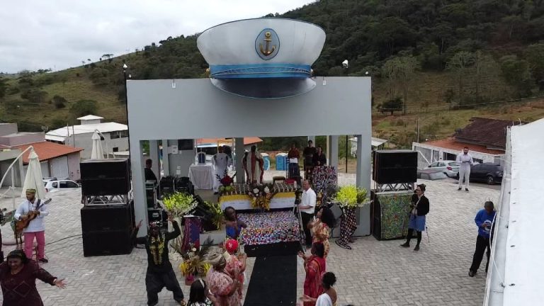 Prefeitura entrega a Praça da Marujada para a comunidade